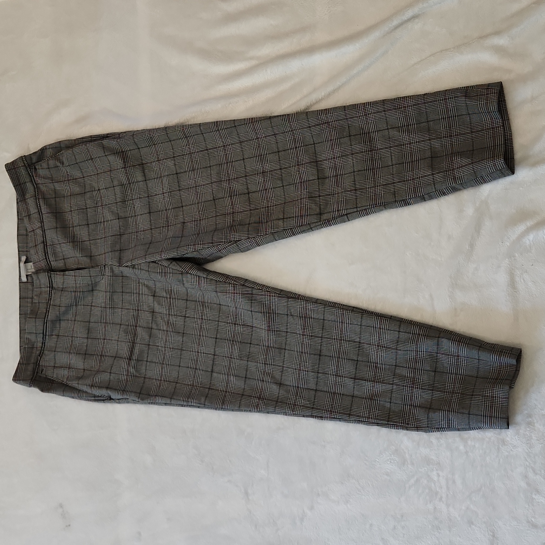 Houndstooth Patterned Capris